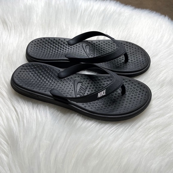 nike solay flip flops mens